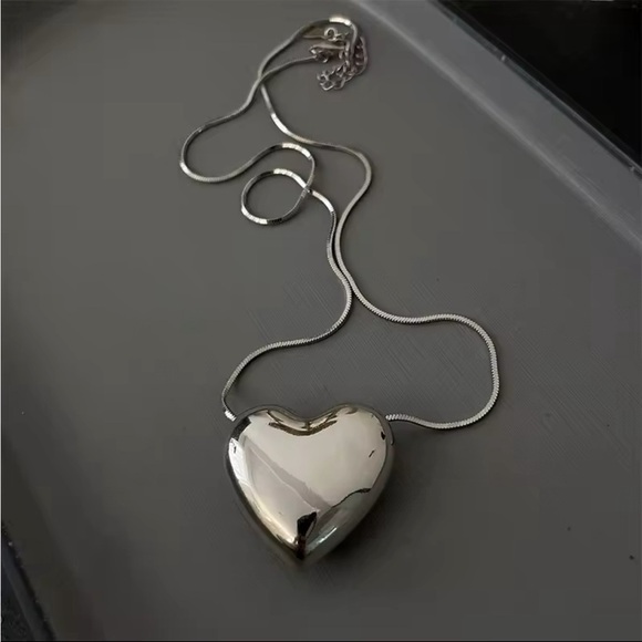 925 SILVER MEGA PUFF HEART STATEMENT NECKLACE PENDANT - Picture 3 of 6